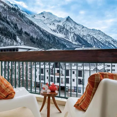 Exceptional Mont-Blanc View Center Parking