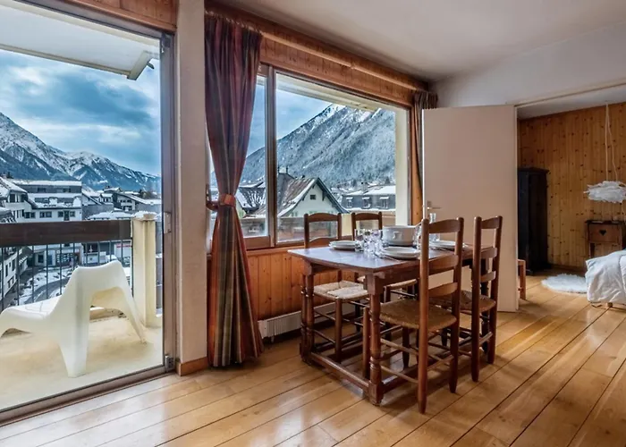 Exceptional Mont-Blanc View Center Parking Apartment