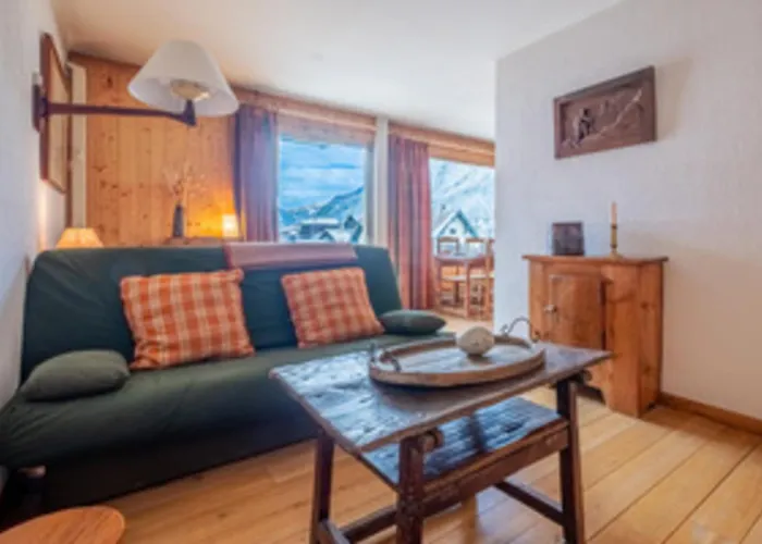 Exceptional Mont-Blanc View Center Parking